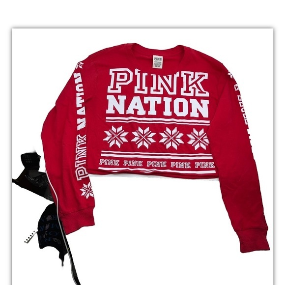 HP🏆 Victoria's Secret Pink Nation Holiday Campus Cropped Long‎ Sleeve Tee, XS - Picture 3 of 3